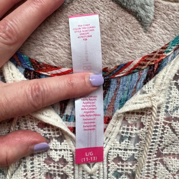 EUC No Boundaries Sleeveless Swing Top, L - Picture 4 of 7